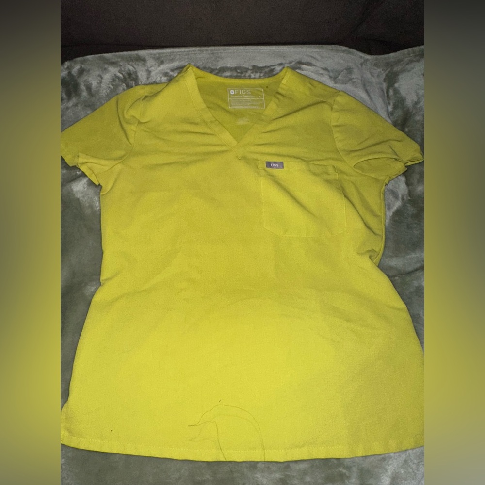 Figs one pocket top